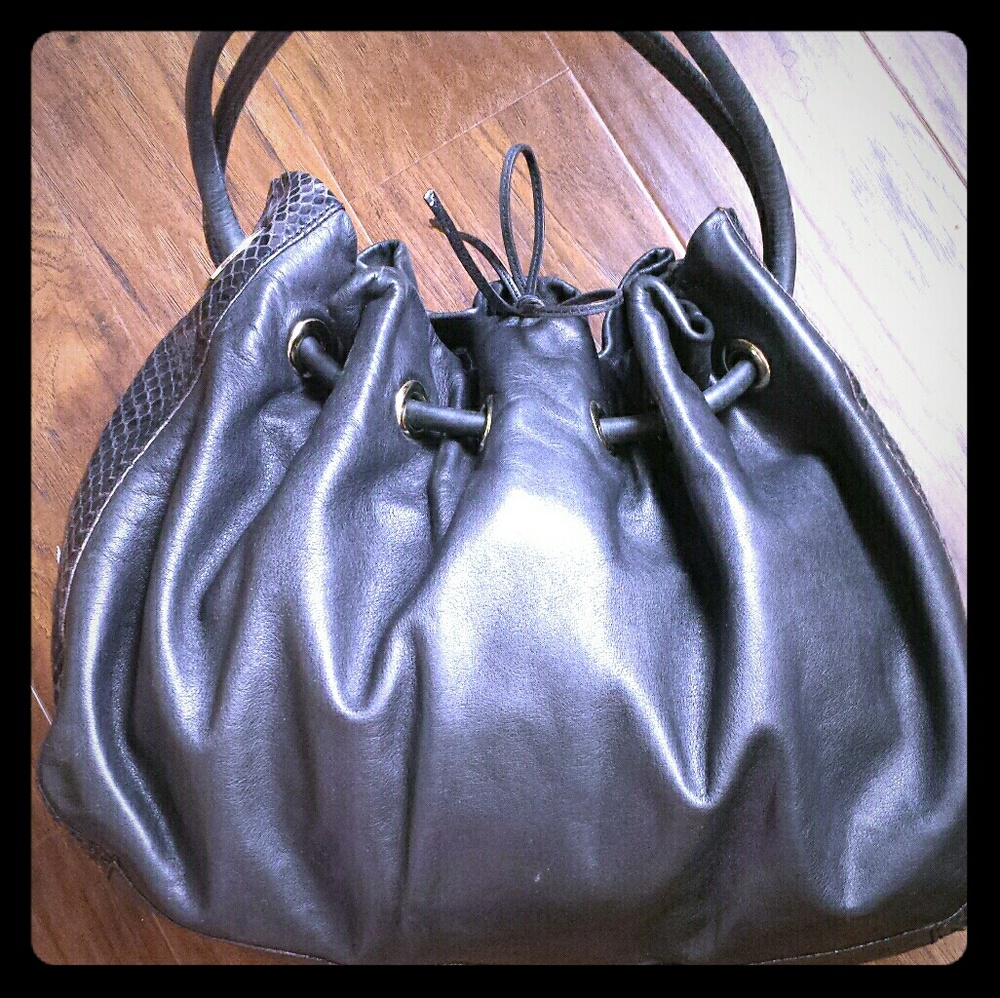 KATE SPADE SNAKESKIN AND LEATHER DRAWSTRING BAG